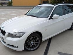 Weiß Gebraucht 2012 BMW 320 M Sport Kombi | 5.000 € (Fairer Preis)
