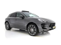 Grau Gebraucht 2014 Porsche Macan Turbo SUV | 27.445 €