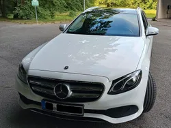 Weiß Gebraucht 2018 Mercedes E200 Avantgarde Kombi | 25.400 € (Guter Preis)
