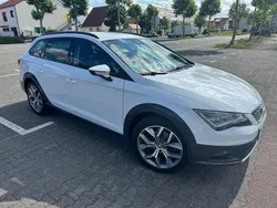 Weiß Gebraucht 2015 Seat Leon X-Perience Xperience Kombi | 12.500 € (Fairer Preis)