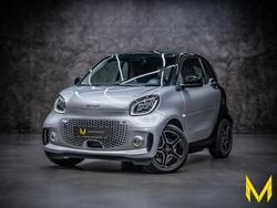 Cool silver (metallic) Gebraucht 2024 Smart ForTwo Coupé Prime Exclusive Coupé | 19.888 €