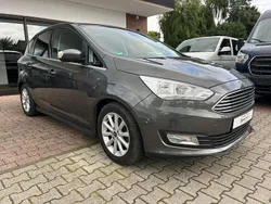 Grau Gebraucht 2018 Ford C-MAX Titanium Van / Kleinbus | 11.850 €