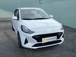 Weiß Neu 2024 Hyundai i10 Trend Kleinwagen | 18.490 € (Fairer Preis)