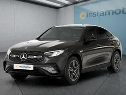 Grau Gebraucht 2024 Mercedes GLC300e SUV | 71.049 €