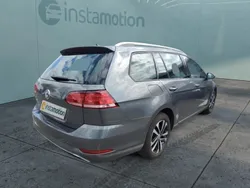 Grau Gebraucht 2020 VW Golf Sportsvan United Van / Kleinbus | 18.500 € (Fairer Preis)