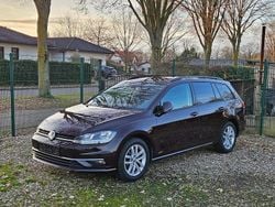 Black rubin Gebraucht 2017 VW Golf VII Comfortline Kombi | 8.880 € (Guter Preis)