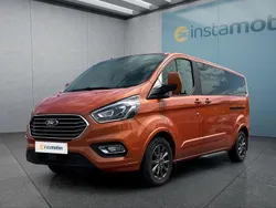 Orange Gebraucht 2023 Ford Tourneo Custom Van / Kleinbus | 42.049 € (Etwas zu teuer)