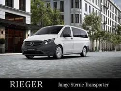 Weiß Gebraucht 2022 Mercedes Vito Van / Kleinbus | 31.590 € (Fairer Preis)