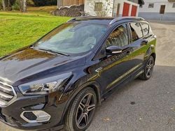 Schwarz Gebraucht 2019 Ford Kuga SUV | 15.000 € (Guter Preis)