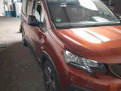 Braun Gebraucht 2019 Peugeot Rifter Active Van / Kleinbus | 24.999 €