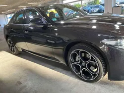 Schwarz Gebraucht 2022 Alfa Romeo Giulia Ti Limousine | 32.000 € (Fairer Preis)