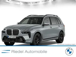 Grau Gebraucht 2024 BMW X7 M Sport SUV | 94.890 € (Superpreis)