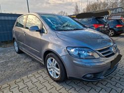 Grau Gebraucht 2007 VW Golf Limousine | 2.200 € (Fairer Preis)