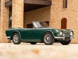 Grün Gebraucht 1964 Triumph TR4 Cabrio | 33.990 €