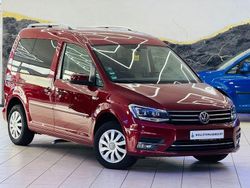 Rot Gebraucht 2015 VW Caddy Van / Kleinbus | 31.900 €