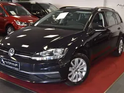 Deep black Gebraucht 2020 VW Golf VIII Comfortline Kombi | 12.999 € (Etwas zu teuer)
