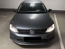 Grau Gebraucht 2016 VW Jetta Allstar Limousine | 12.000 € (Etwas zu teuer)