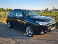 Schwarz Gebraucht 2013 Mitsubishi Outlander SUV | 8.999 € (Fairer Preis)
