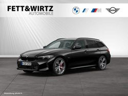Saphirschwarz metallic Gebraucht 2022 BMW 320e M Sport Kombi | 29.890 € (Etwas zu teuer)
