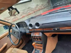 Rot Gebraucht 1981 Mercedes 230 Coupé | 7.800 €