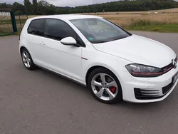 Weiß Gebraucht 2015 VW Golf VII GTI Limousine | 12.999 € (Superpreis)