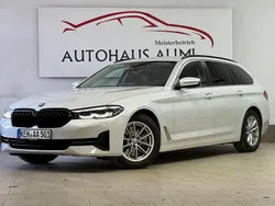 Weiß Gebraucht 2021 BMW 530 Kombi | 26.860 € (Superpreis)