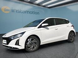 Weiß Neu 2025 Hyundai i20 Trend Kleinwagen | 22.849 € (Etwas zu teuer)