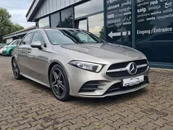 Silber Gebraucht 2020 Mercedes A200 AMG line Limousine | 22.990 € (Fairer Preis)