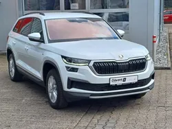 Weiß Gebraucht 2022 Skoda Kodiaq Clever SUV | 30.980 € (Fairer Preis)
