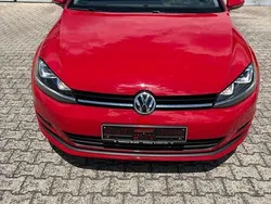 Tornadorot Gebraucht 2015 VW Golf VII Comfortline Kombi | 15.500 € (Etwas zu teuer)