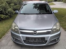 Silber Gebraucht 2005 Opel Astra Cosmo Kombi | 880 € (Superpreis)