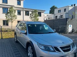 Grau Gebraucht 2011 Saab 9-3X Kombi | 9.000 €