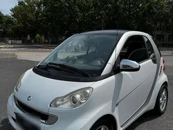 Weiß Gebraucht 2009 Smart ForTwo Coupé Coupé | 2.999 € (Fairer Preis)