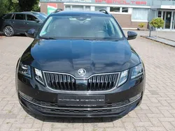 Schwarz Gebraucht 2018 Skoda Octavia Style Kombi | 11.900 € (Guter Preis)