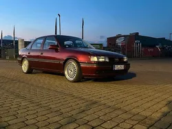 Rot Gebraucht 1992 Opel Vectra Limousine | 5.000 €