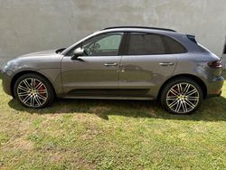 Grau Gebraucht 2018 Porsche Macan GTS Chrono SUV | 50.490 € (Guter Preis)