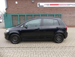 Deep black perleffekt Gebraucht 2012 VW Golf Plus Cross Match Van / Kleinbus | 7.990 € (Etwas zu teuer)