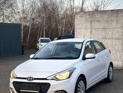 Weiß Gebraucht 2017 Hyundai i20 GO! Limousine | 7.550 € (Guter Preis)