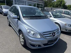 Amethyst metallic Gebraucht 2009 Mercedes B150 Van / Kleinbus | 6.800 € (Etwas zu teuer)
