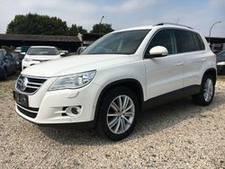 Weiß Gebraucht 2010 VW Tiguan Team SUV | 7.799 € (Fairer Preis)