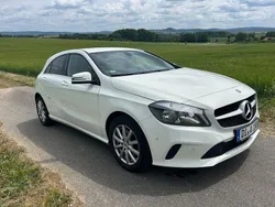 Weiß Gebraucht 2017 Mercedes A200 Limousine | 16.990 € (Etwas zu teuer)