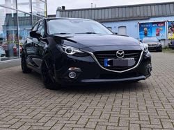 Schwarz Gebraucht 2017 Mazda 3 Sports-Line Limousine | 13.400 € (Fairer Preis)