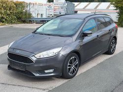 Grau Gebraucht 2016 Ford Focus Business Edition Limousine | 6.990 € (Etwas zu teuer)