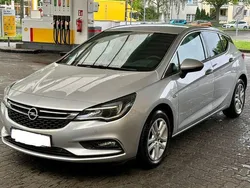 Silber Gebraucht 2016 Opel Astra Dynamic Limousine | 9.800 € (Superpreis)