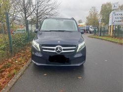 Blau Gebraucht 2021 Mercedes V220 Avantgarde Van / Kleinbus | 41.500 € (Superpreis)