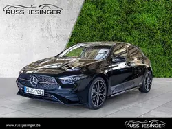 Metalliclack kosmosschwarz Gebraucht 2025 Mercedes A180 AMG Limousine | 33.850 € (Fairer Preis)