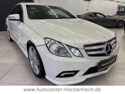 Weiß Gebraucht 2011 Mercedes E250 Coupé | 7.700 € (Superpreis)