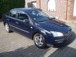 Blau Gebraucht 2005 Ford Focus Limousine | 2.700 € (Guter Preis)