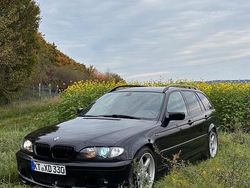 Schwarz Gebraucht 2003 BMW 330 Performance Kombi | 5.100 € (Etwas zu teuer)