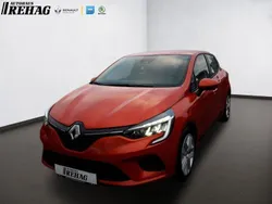 Valenciaorange Gebraucht 2022 Renault Clio V Zen Kleinwagen | 18.980 € (Etwas zu teuer)